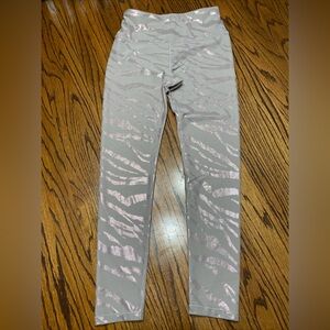 CALIA Carrie Underwood Womens Small Energize High-Rise 7/8 Leggings Mauve Shiny